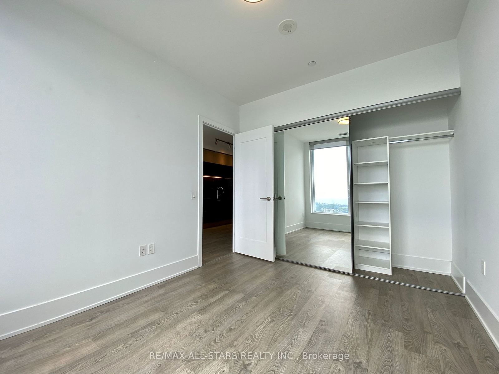 10 York St, unit 4909 for rent