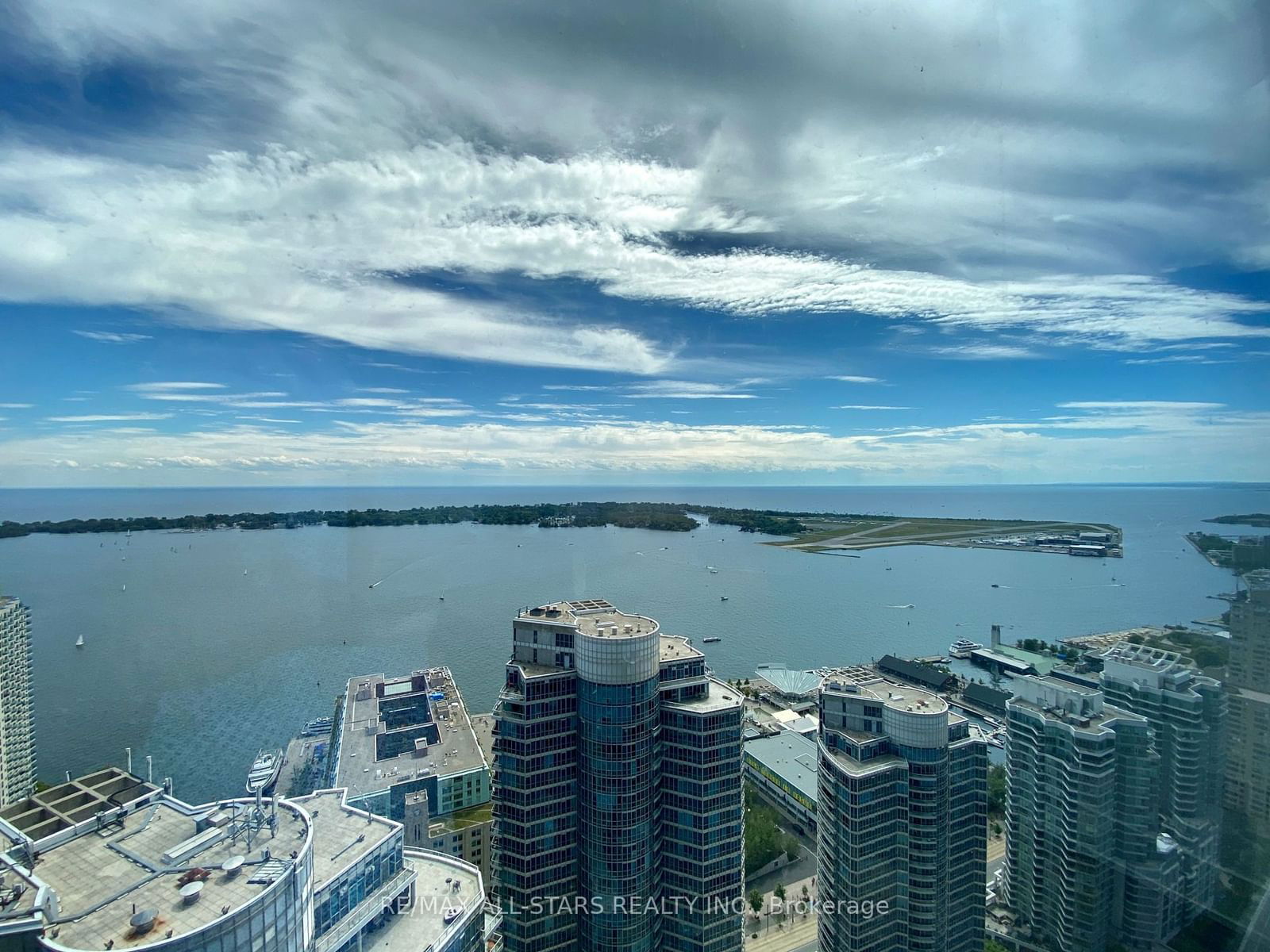 10 York St, unit 4909 for rent