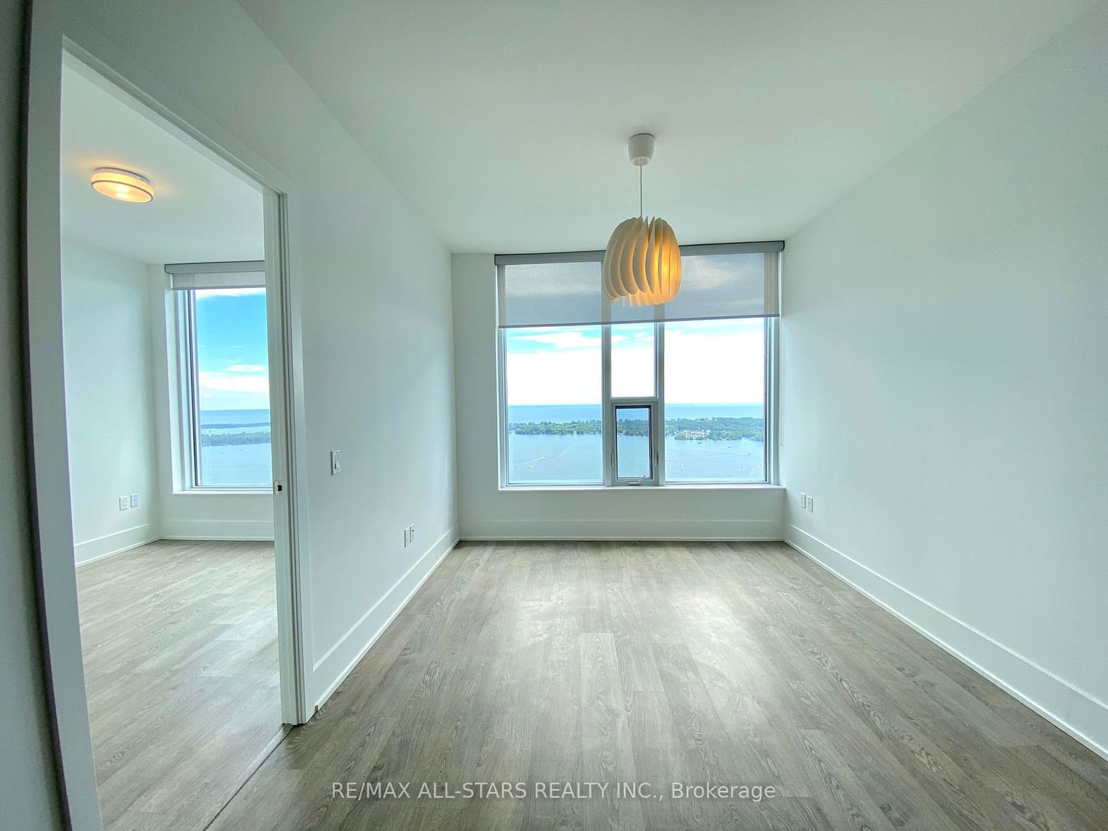 10 York St, unit 4909 for rent