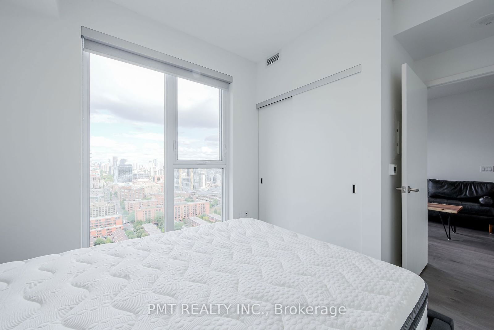 20 Richardson St, unit 2209 for rent