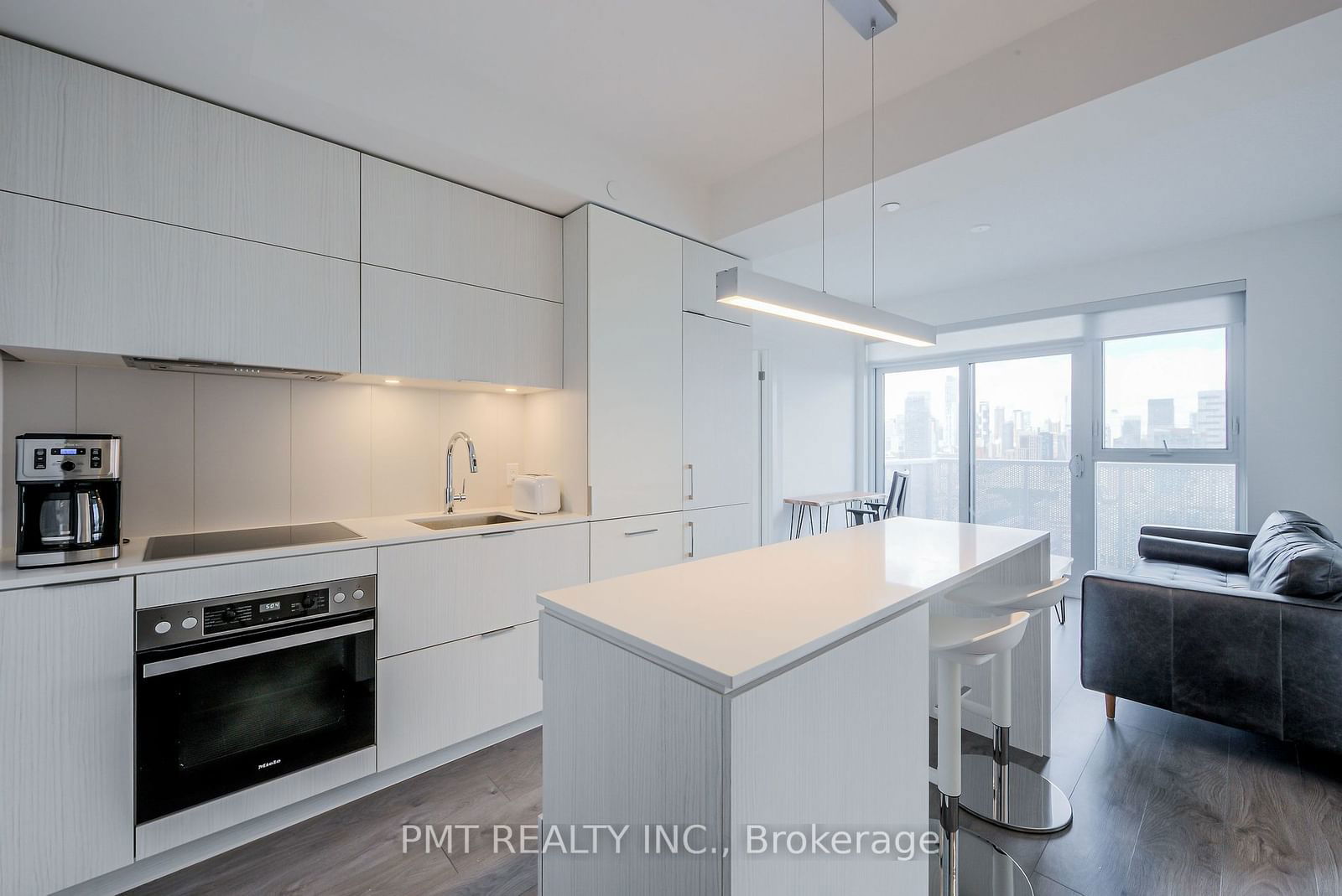 20 Richardson St, unit 2209 for rent