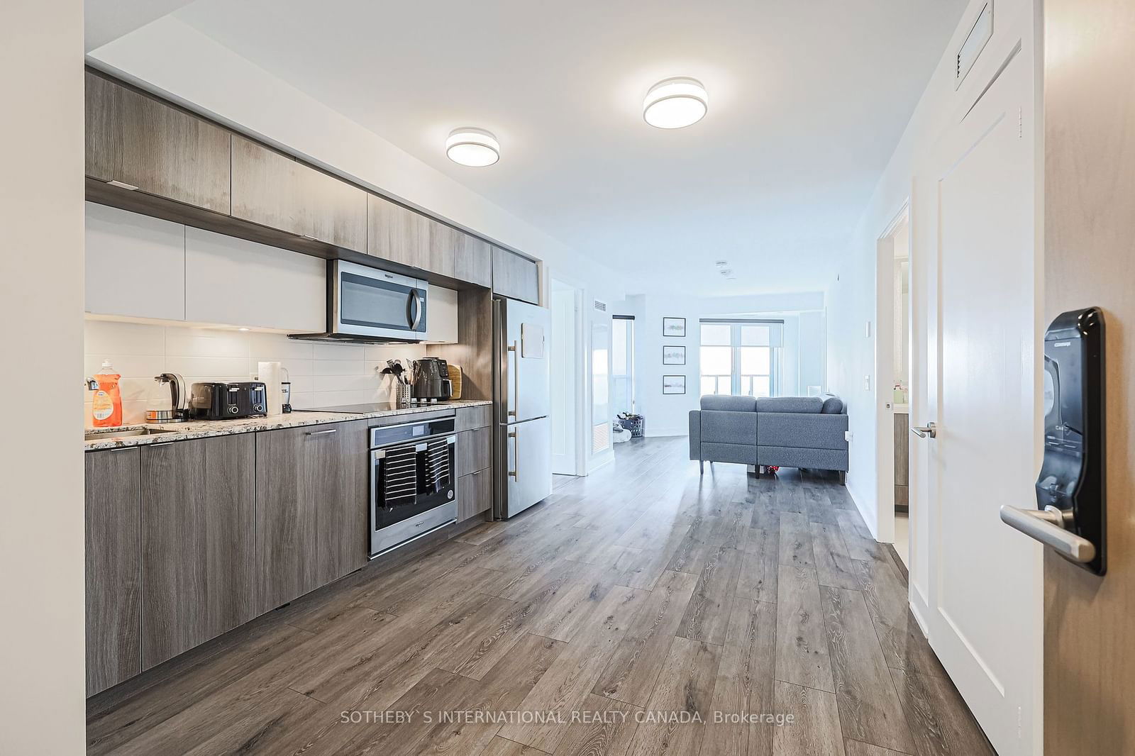 585 Bloor St E, unit 1917 for rent