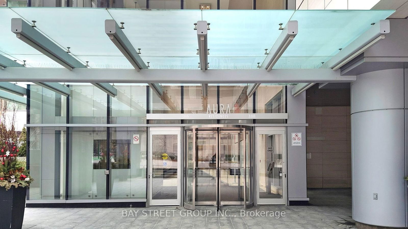 386 Yonge St, unit 3209 for sale