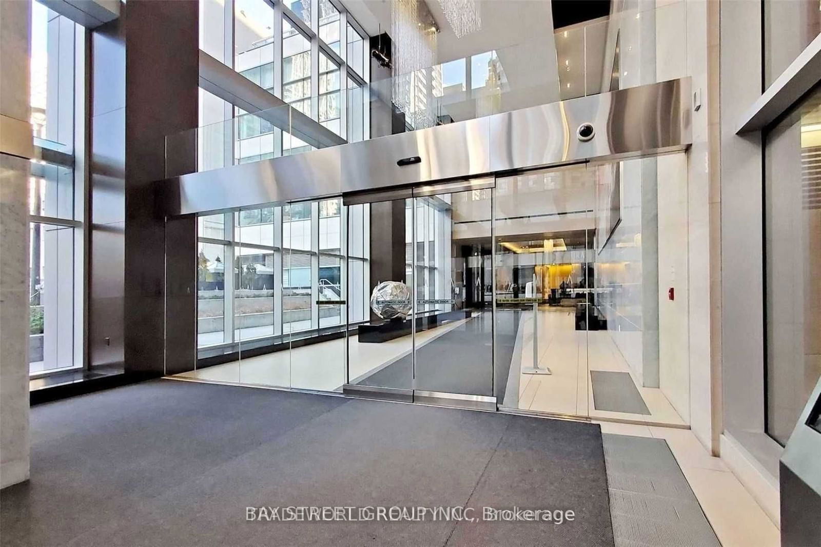 386 Yonge St, unit 3209 for sale