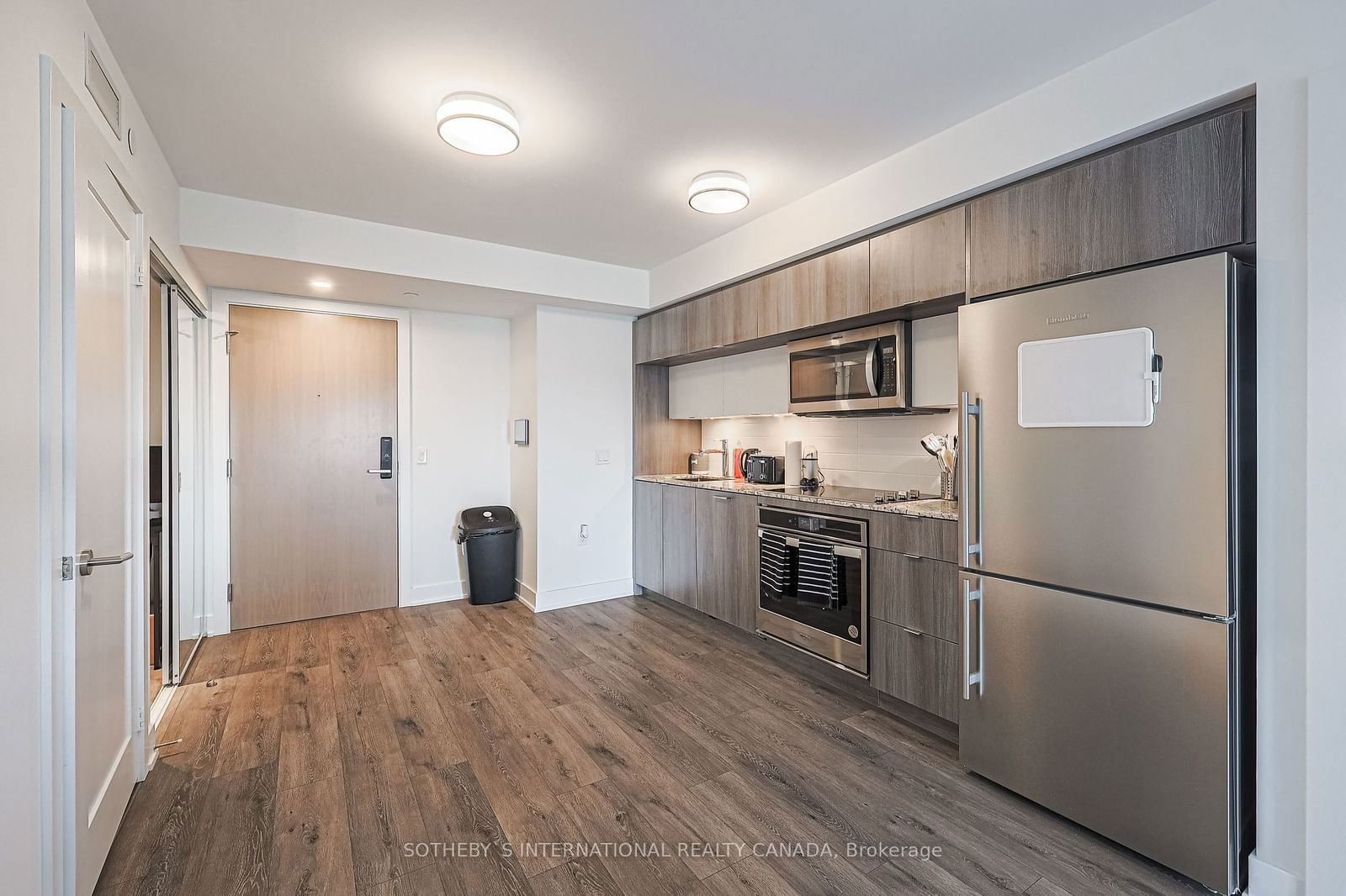 585 Bloor St E, unit 1917 for sale