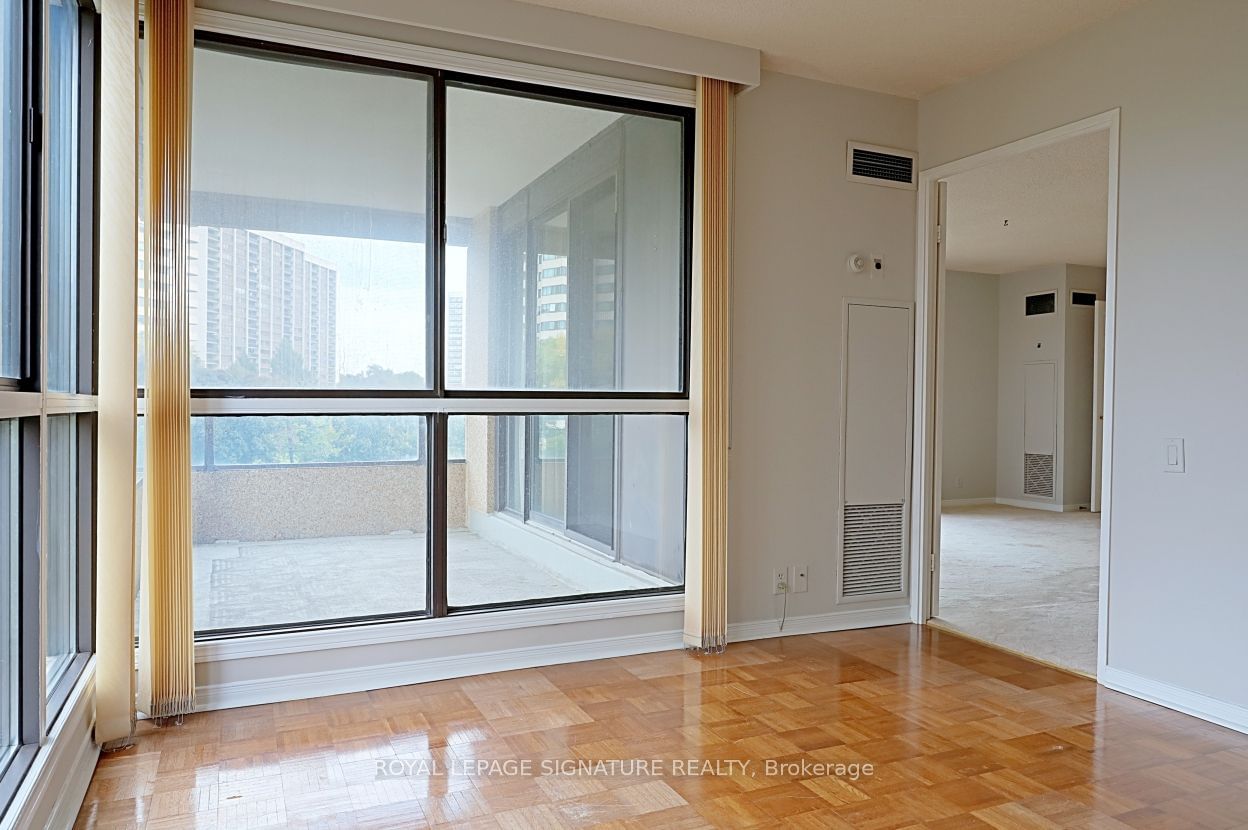 3 Concorde Pl, unit 405 for rent