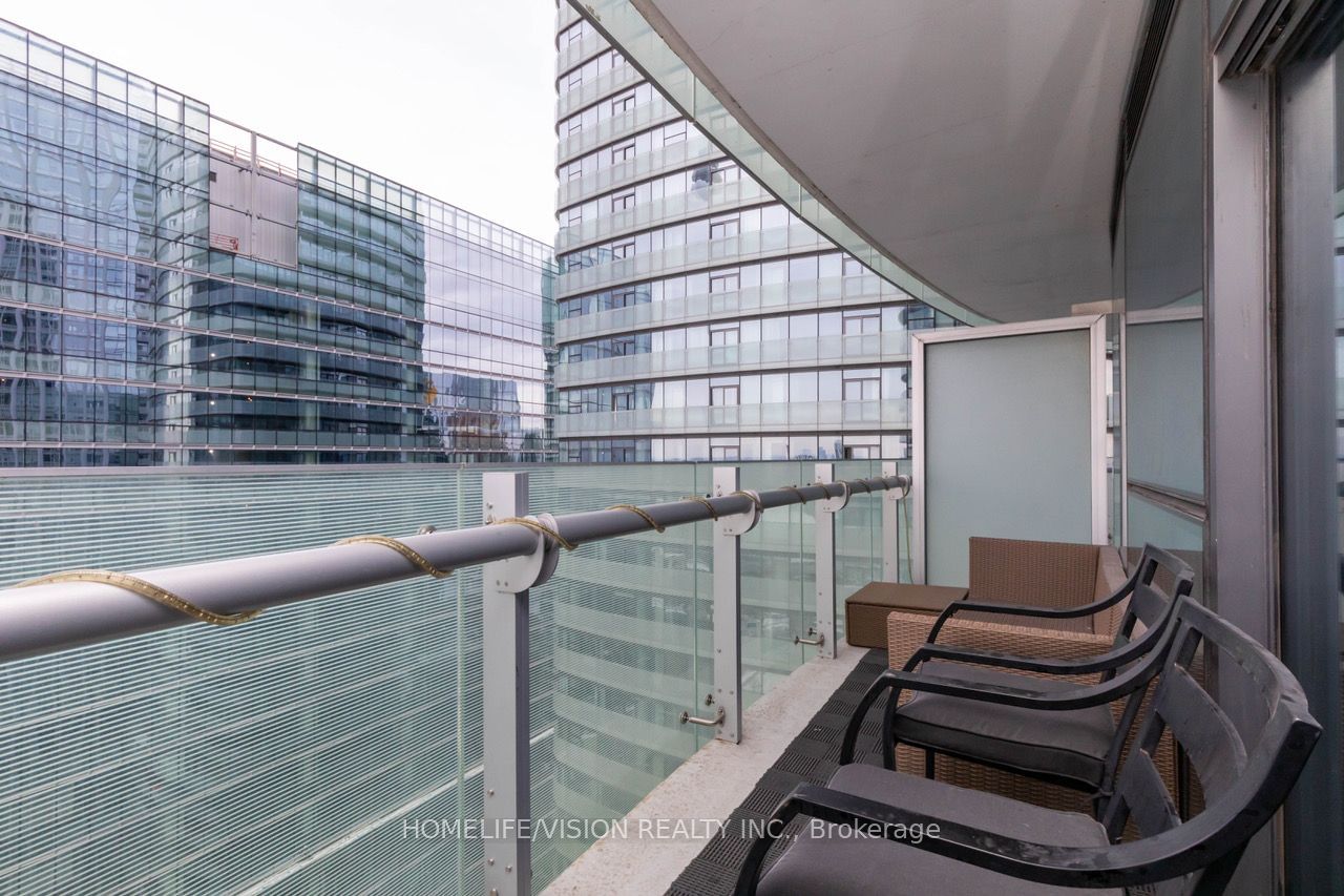 12 York St, unit 4009 for rent