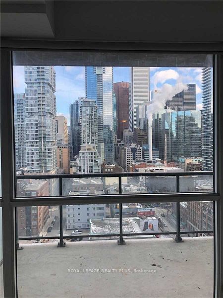 290 Adelaide St W, unit 1706 for sale