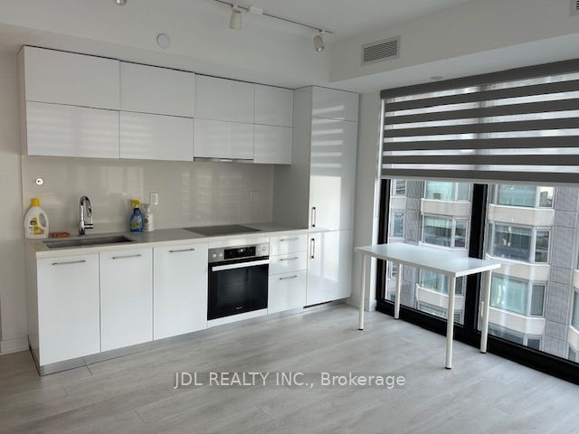 188 Cumberland St, unit 1202 for rent