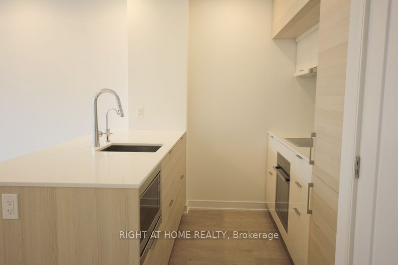 88 Scott St, unit 2710 for rent