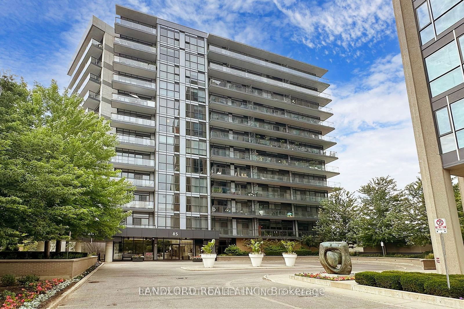 85 The Donway W, unit 710 for rent