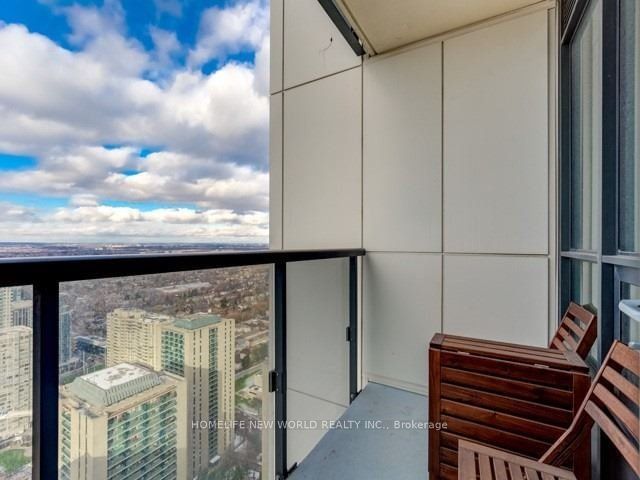 5 Sheppard Ave E, unit 3920 for rent