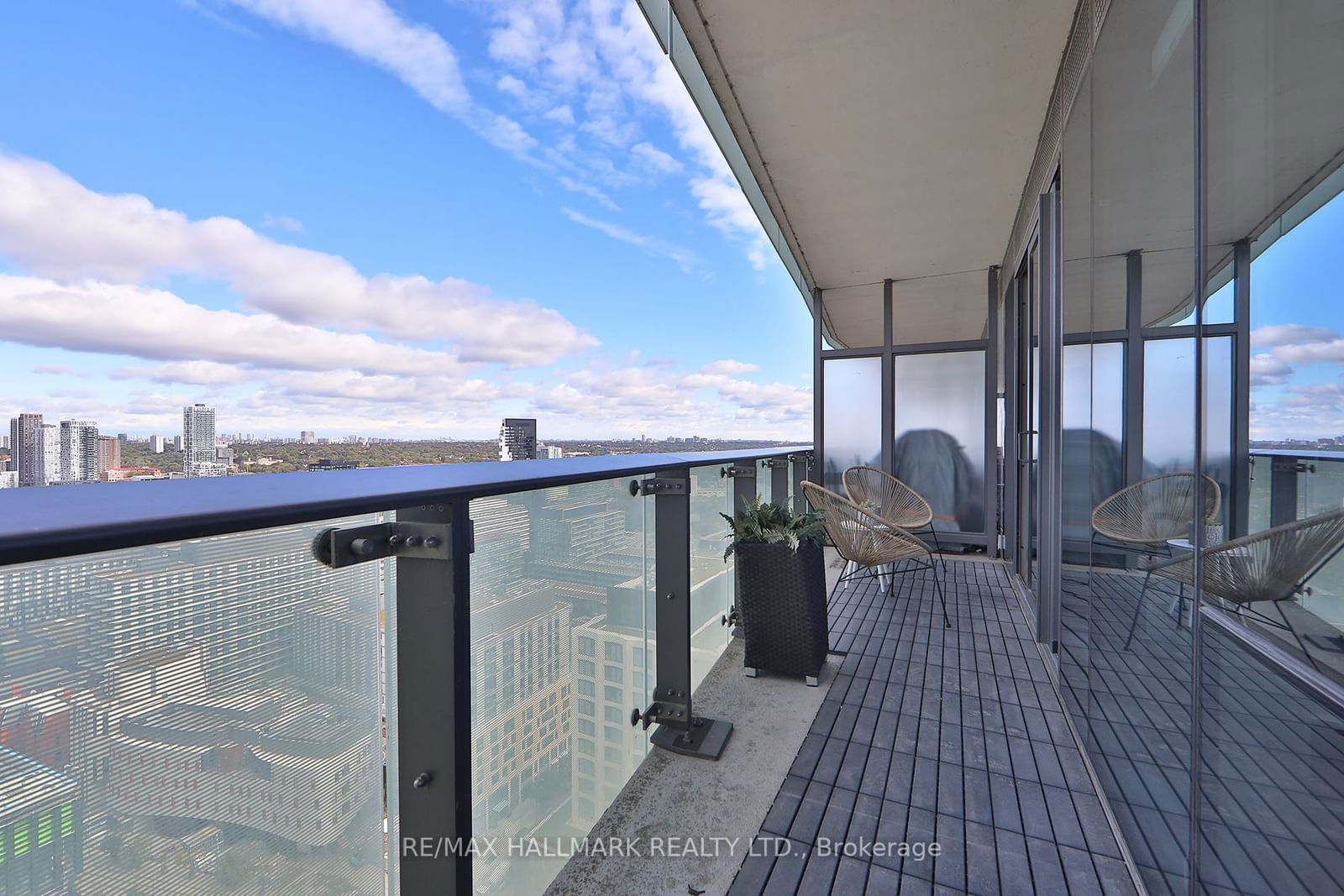 390 Cherry St, unit 2603 for sale