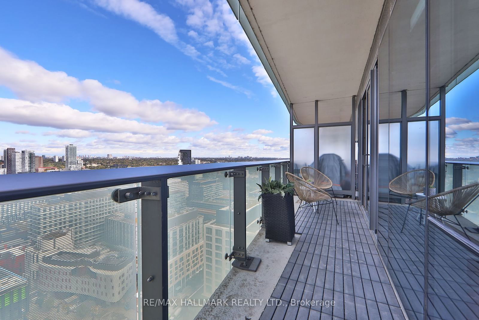 390 Cherry St, unit 2603 for sale