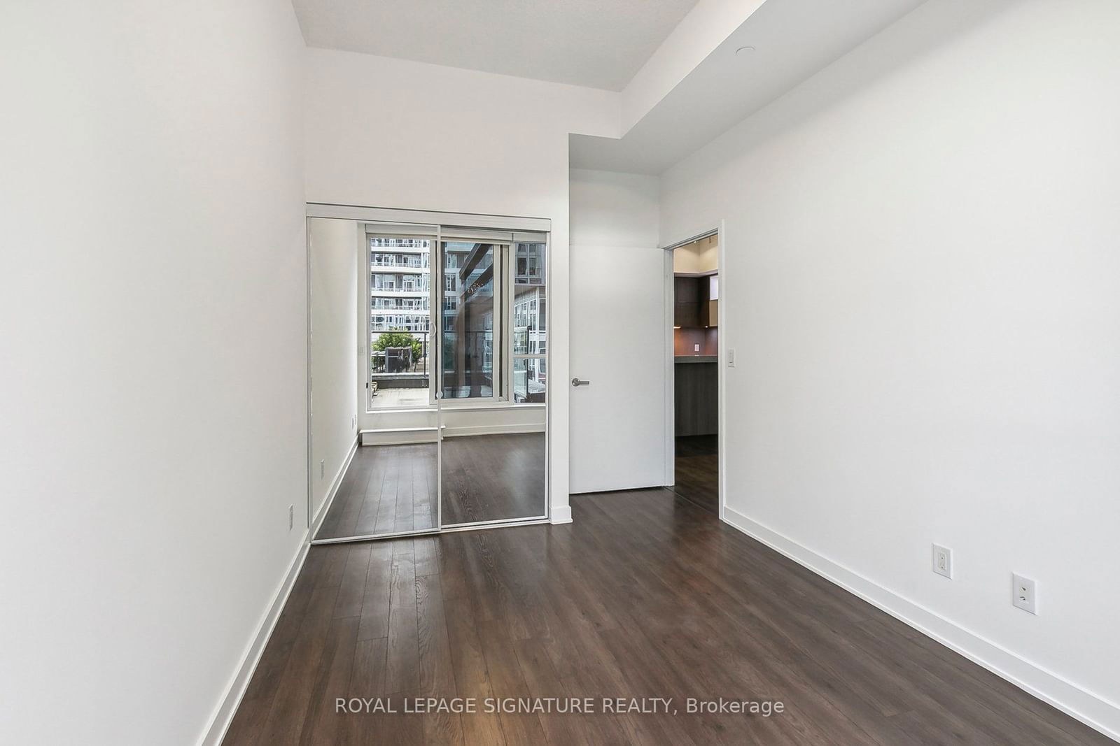 170 Sumach St, unit 401 for sale