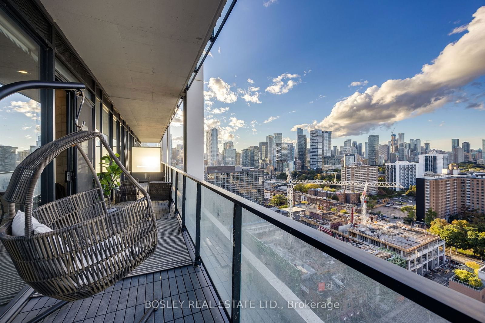 55 Ontario St, unit 2201 for sale