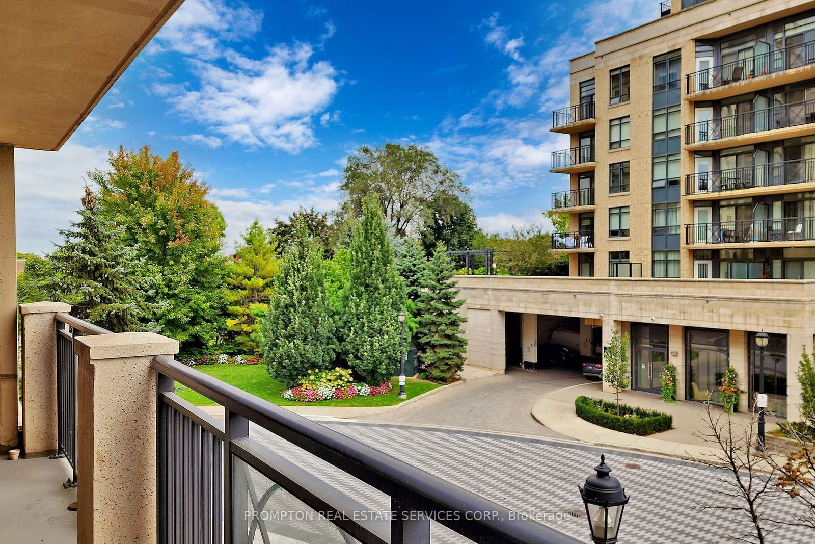 650 Sheppard Ave E, unit 208 for sale