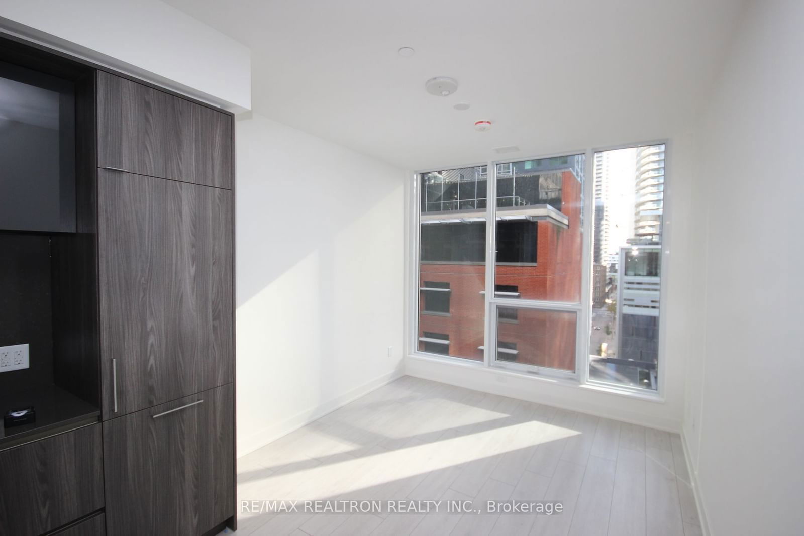 15 Mercer St, unit 816 for rent