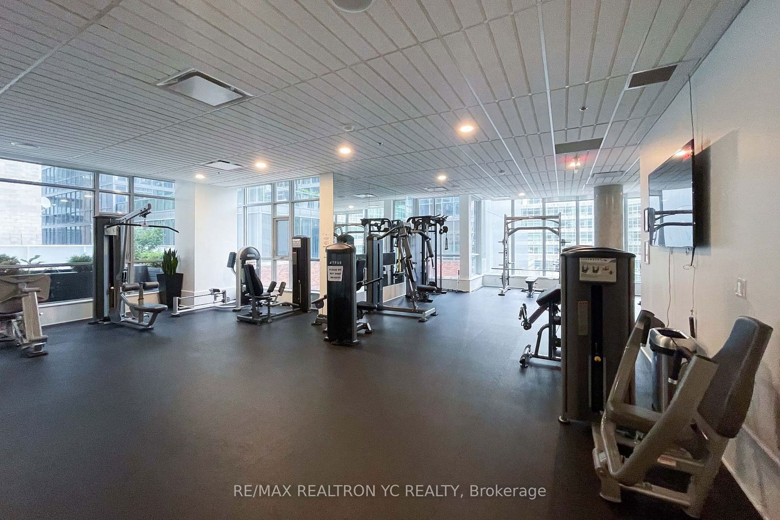 375 King St W, unit 1403 for sale