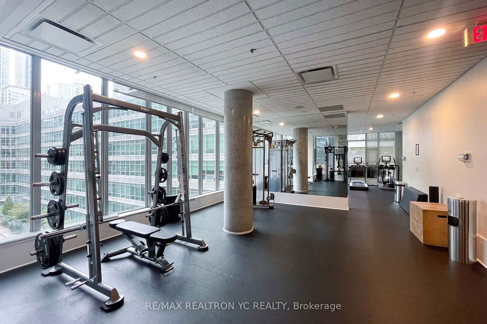 375 King St W, unit 1403 for sale