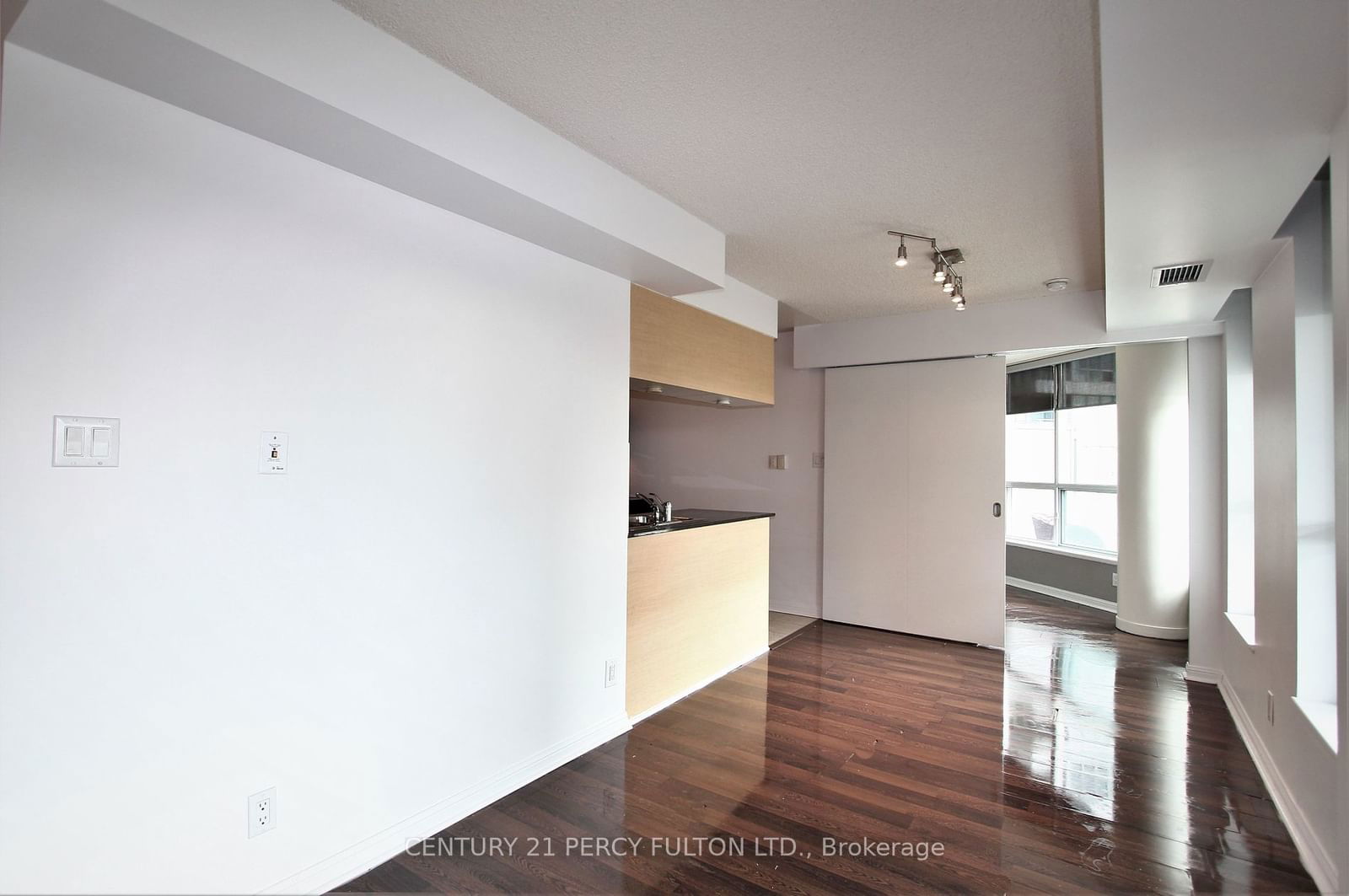 230 Queens Quay W, unit 223 for rent