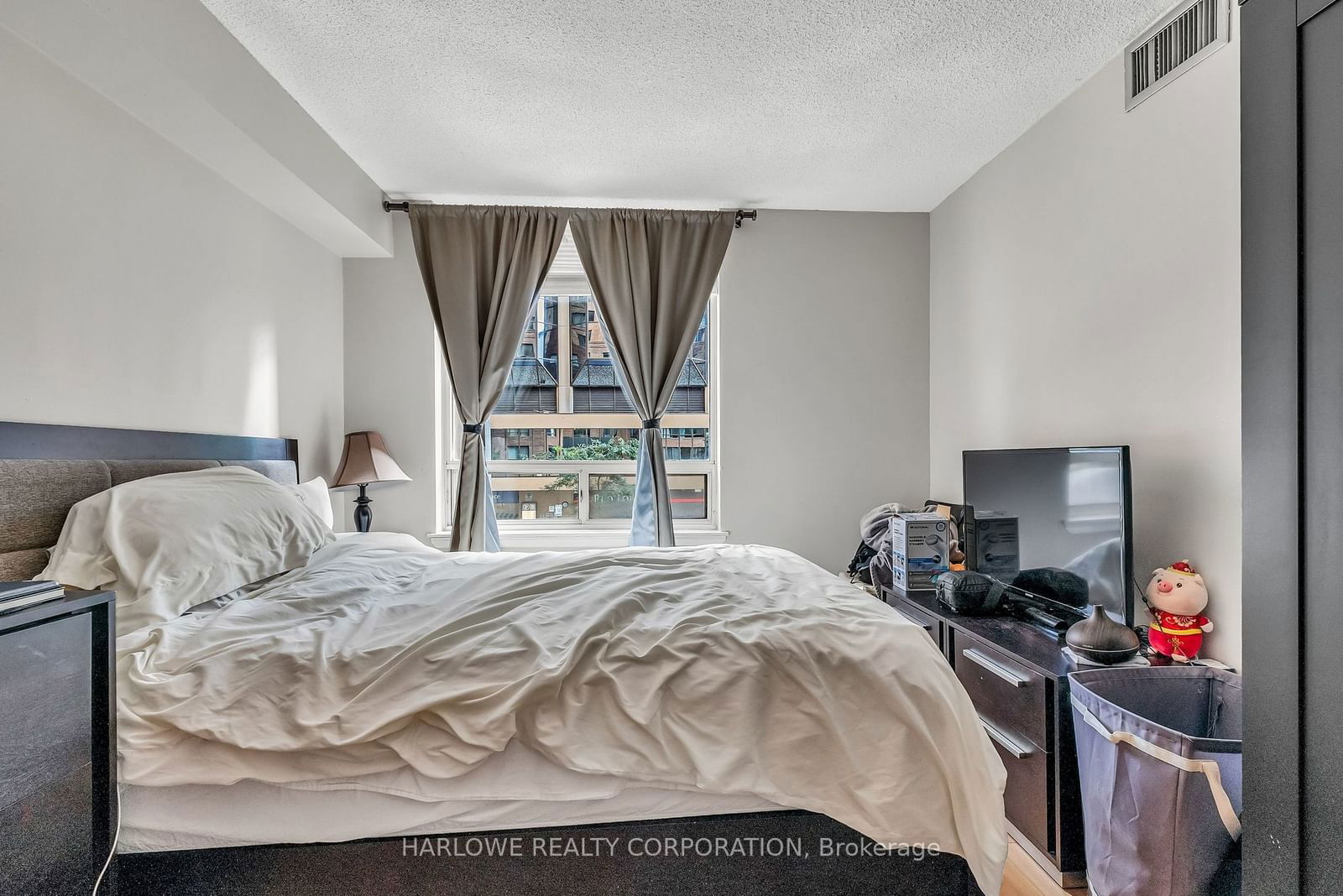 633 Bay St, unit 213 for sale