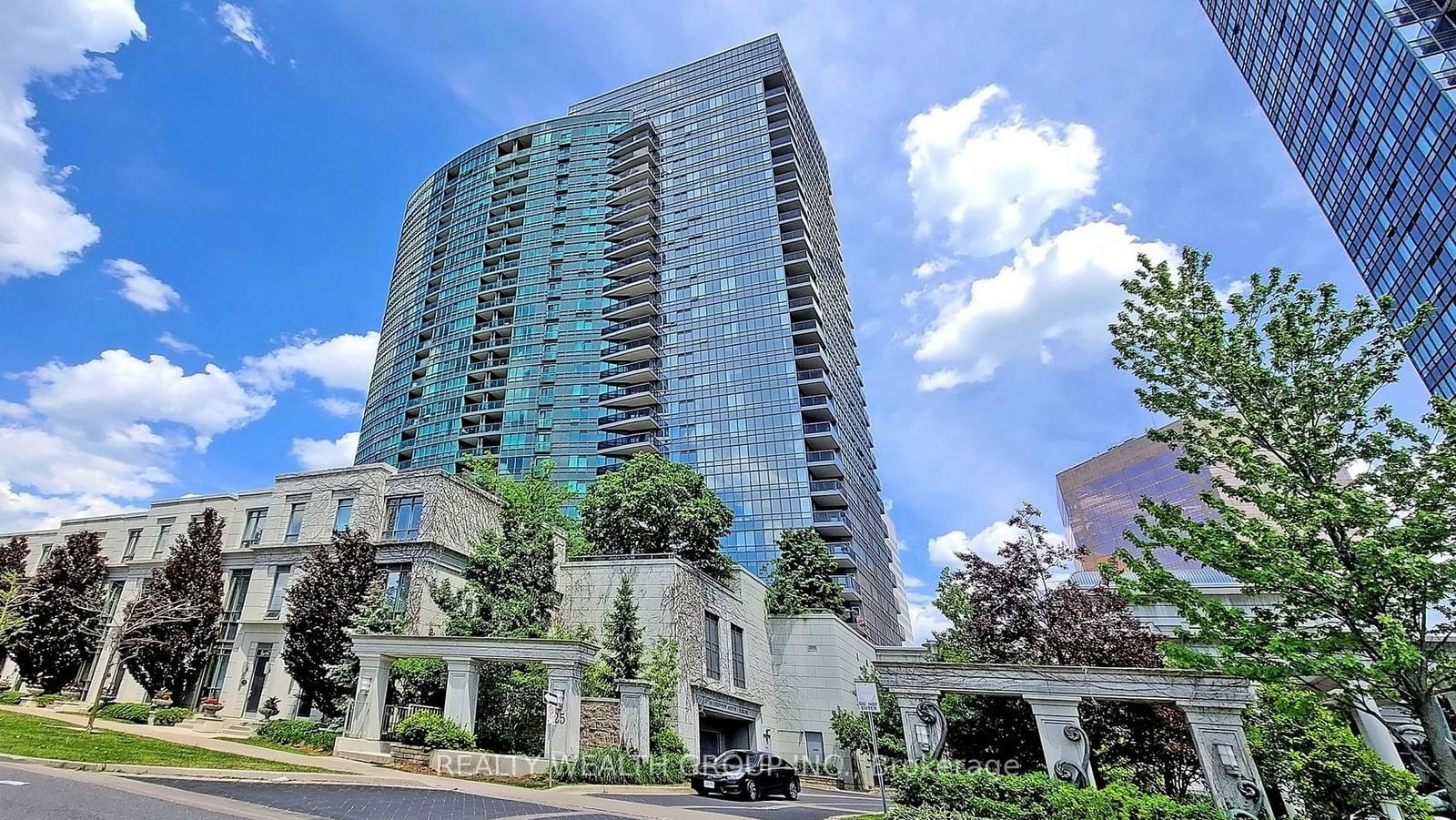 25 Greenview Ave, unit 1326 for sale