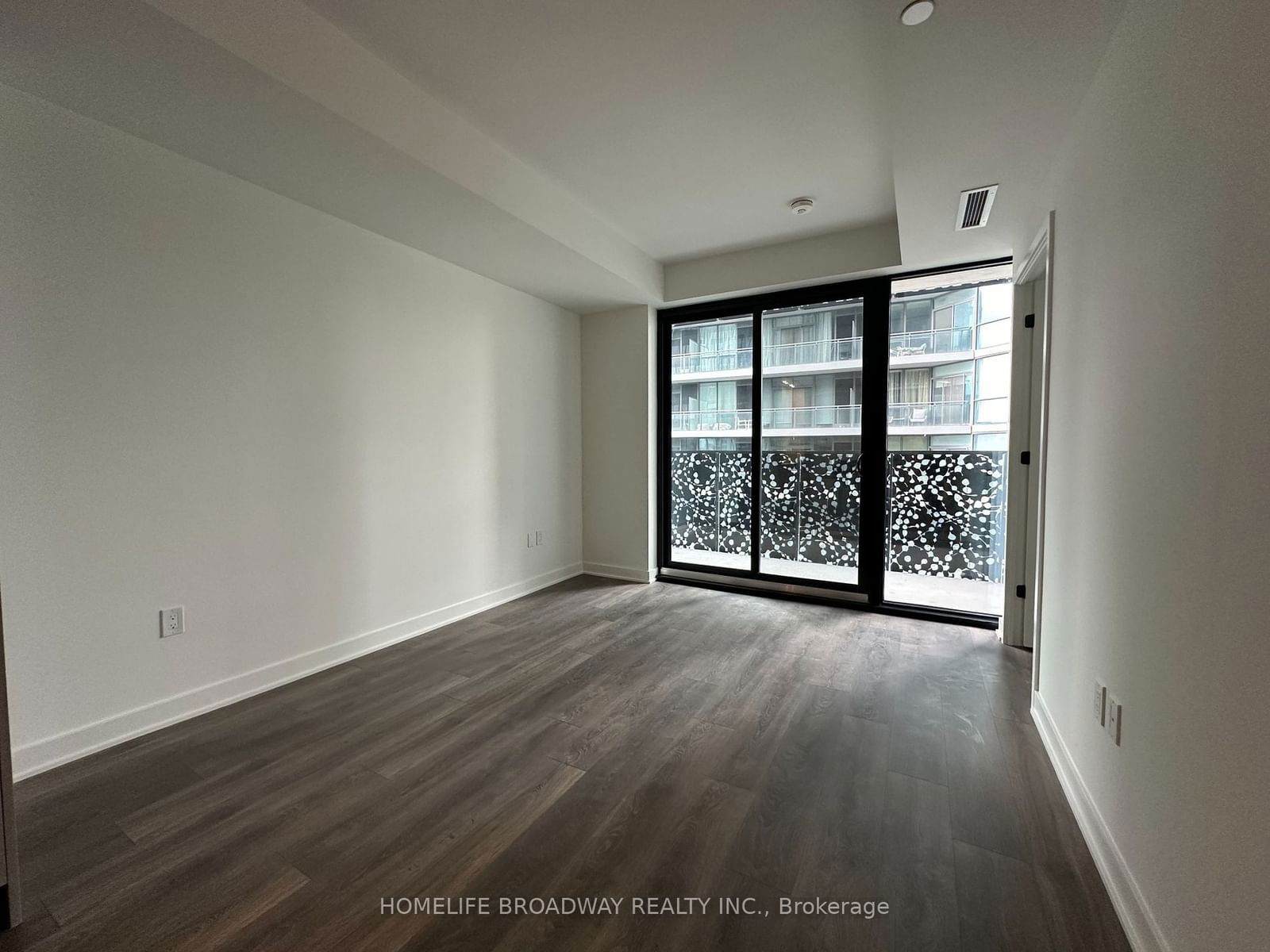 55 Charles St E, unit 1909 for rent