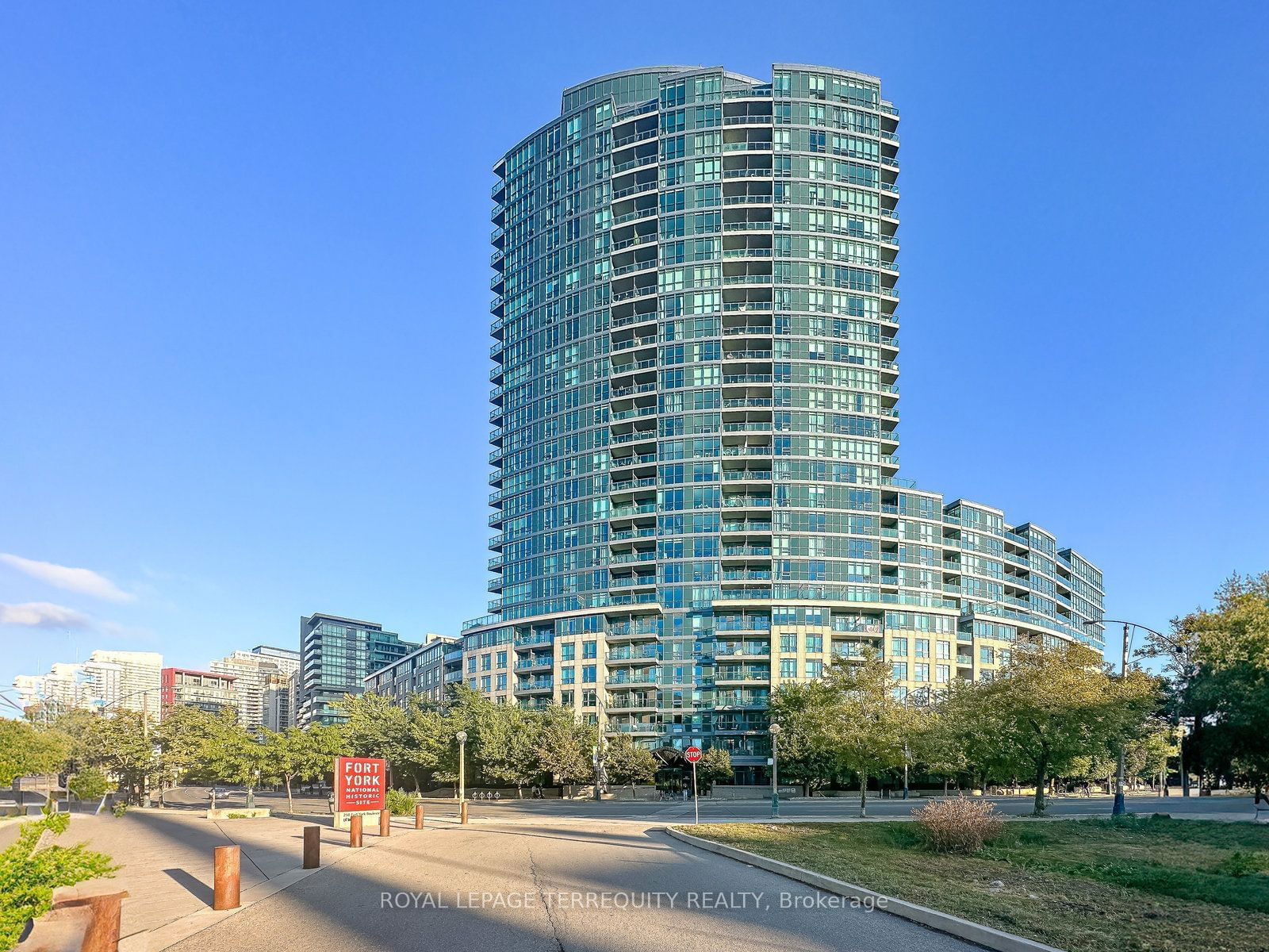 231 Fort York Blvd, unit 1512 for sale