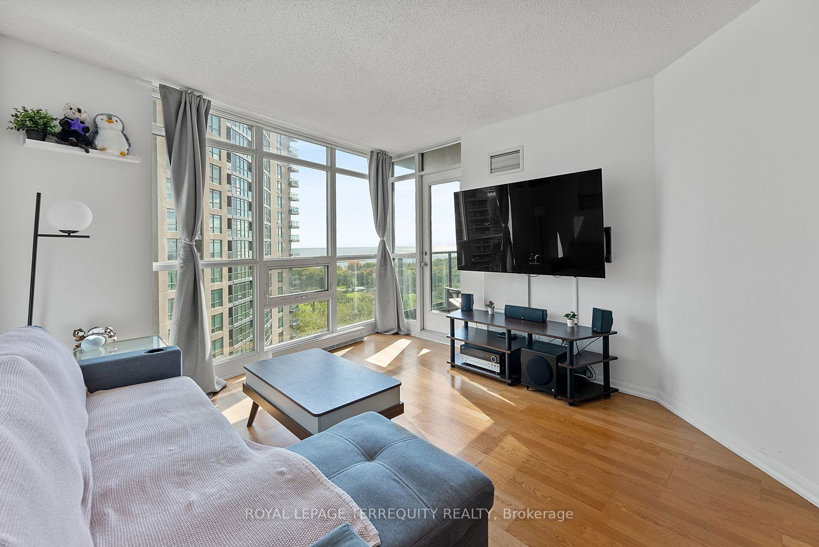 231 Fort York Blvd, unit 1512 for sale