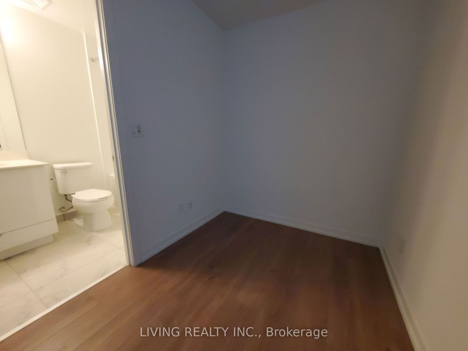 49 East Liberty St, unit 2501 for rent