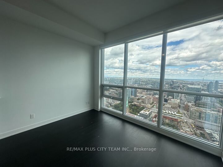 88 Scott St, unit 4705 for rent