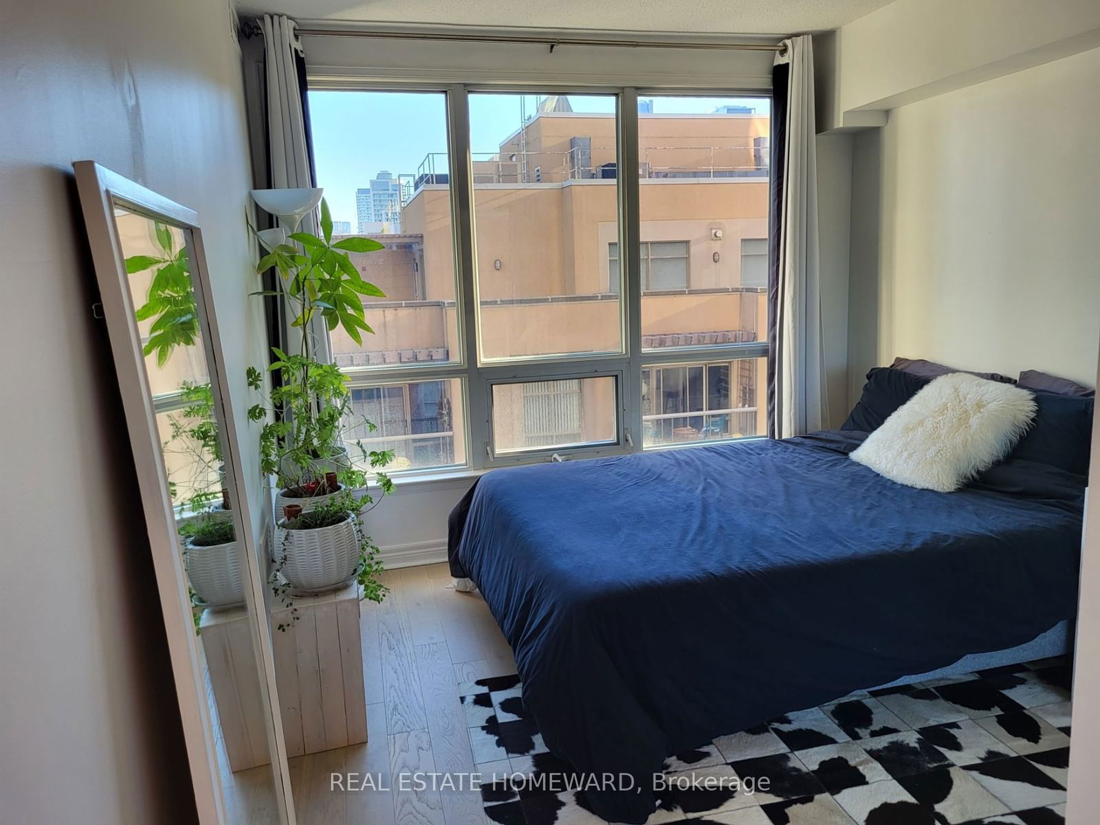 100 Hayden St, unit 910 for rent