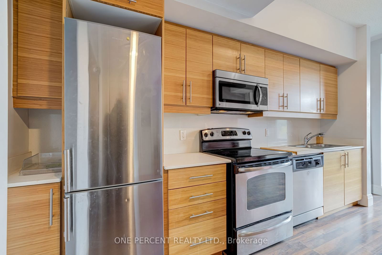 222 Finch Ave W, unit 311 for sale