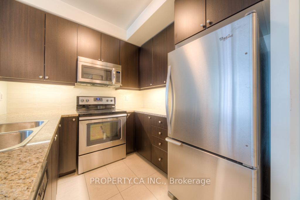 25 Lower Simcoe St, unit 205 for rent