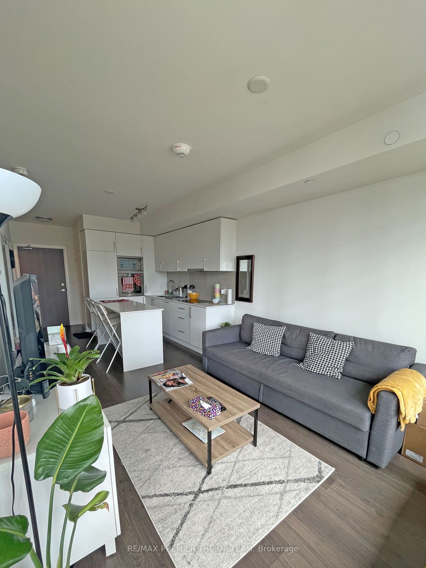 576 Front St W, unit 1516 for rent