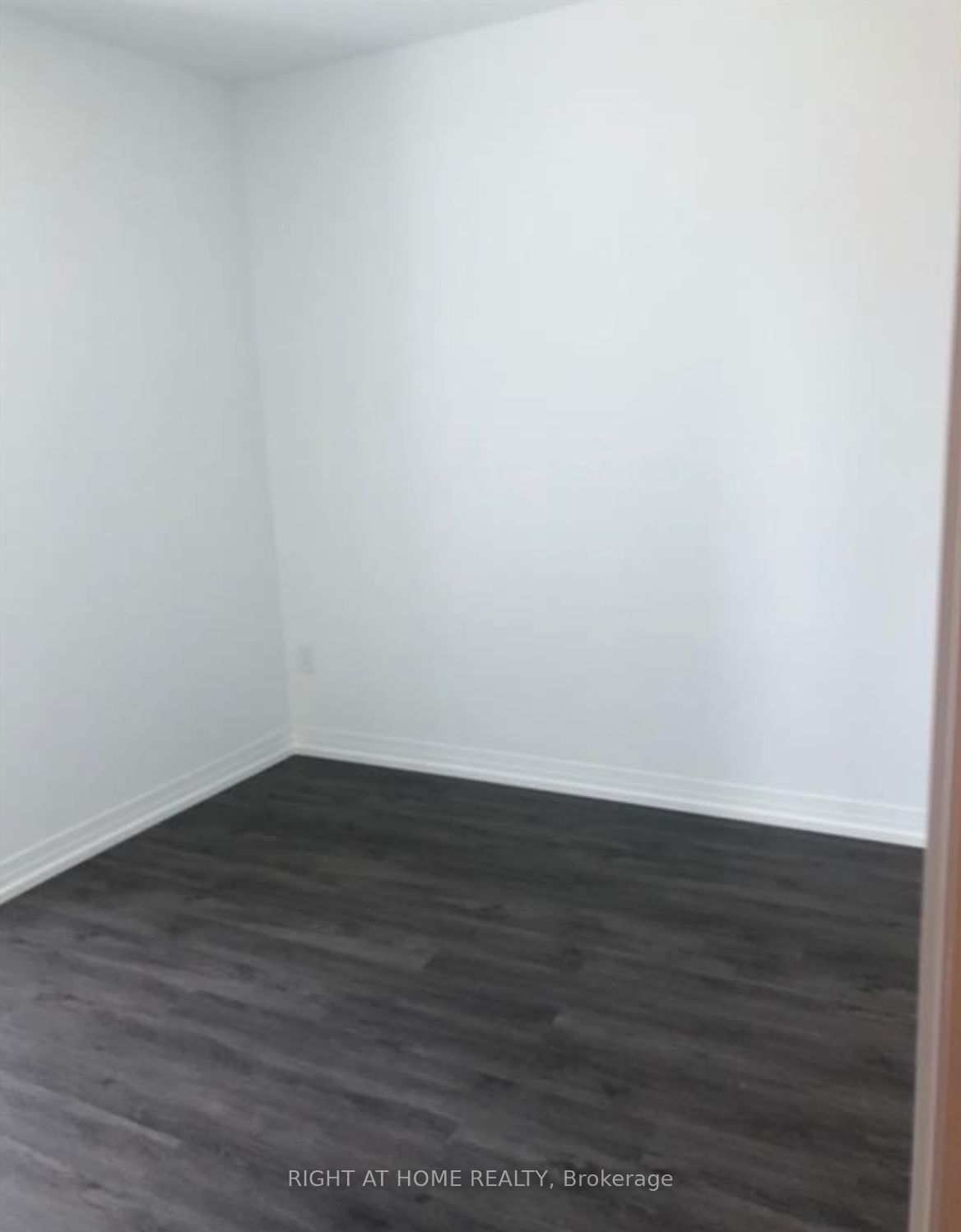 251 Jarvis St, unit 1825 for rent