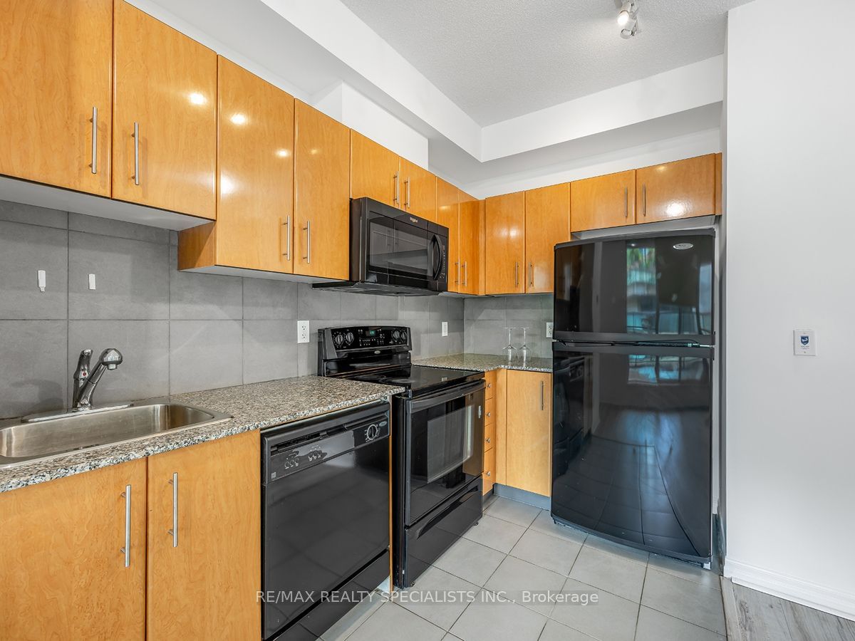 16 Yonge St, unit 313 for rent