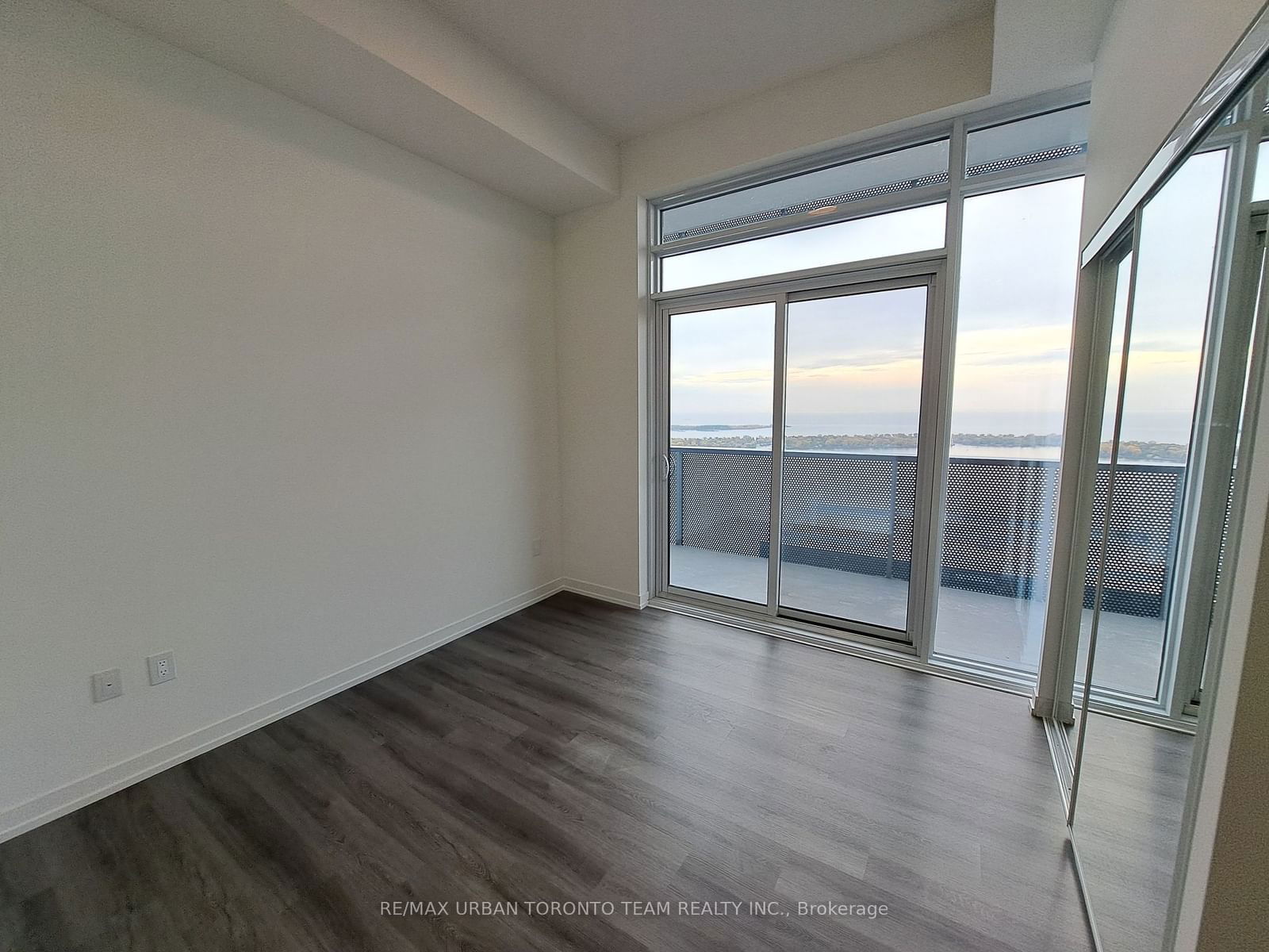 55 Cooper St, unit 2906 for rent