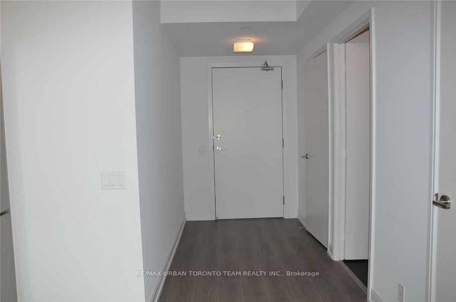 181 Dundas St E, unit 3707 for rent