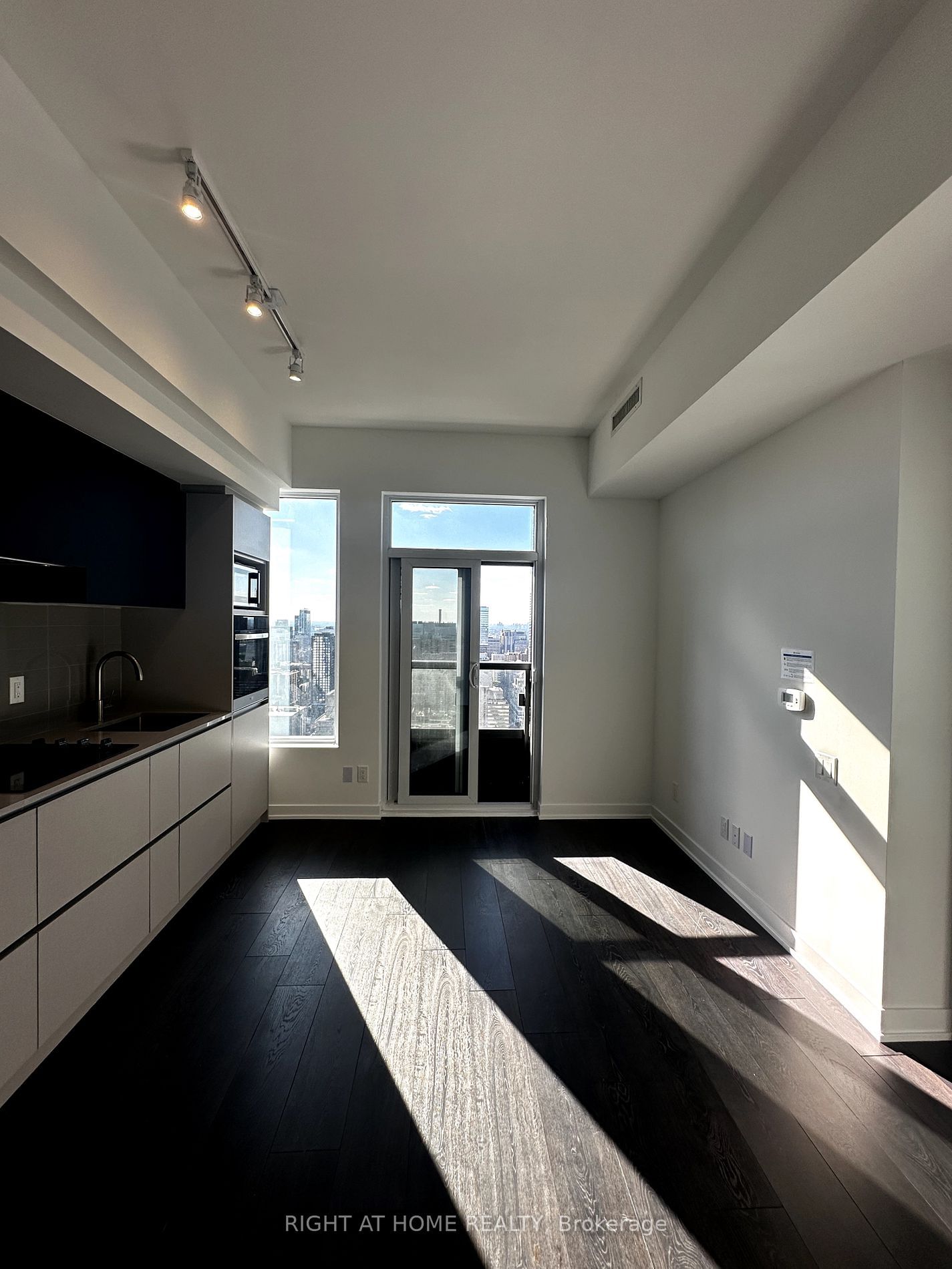 319 Jarvis St, unit 4505 for rent