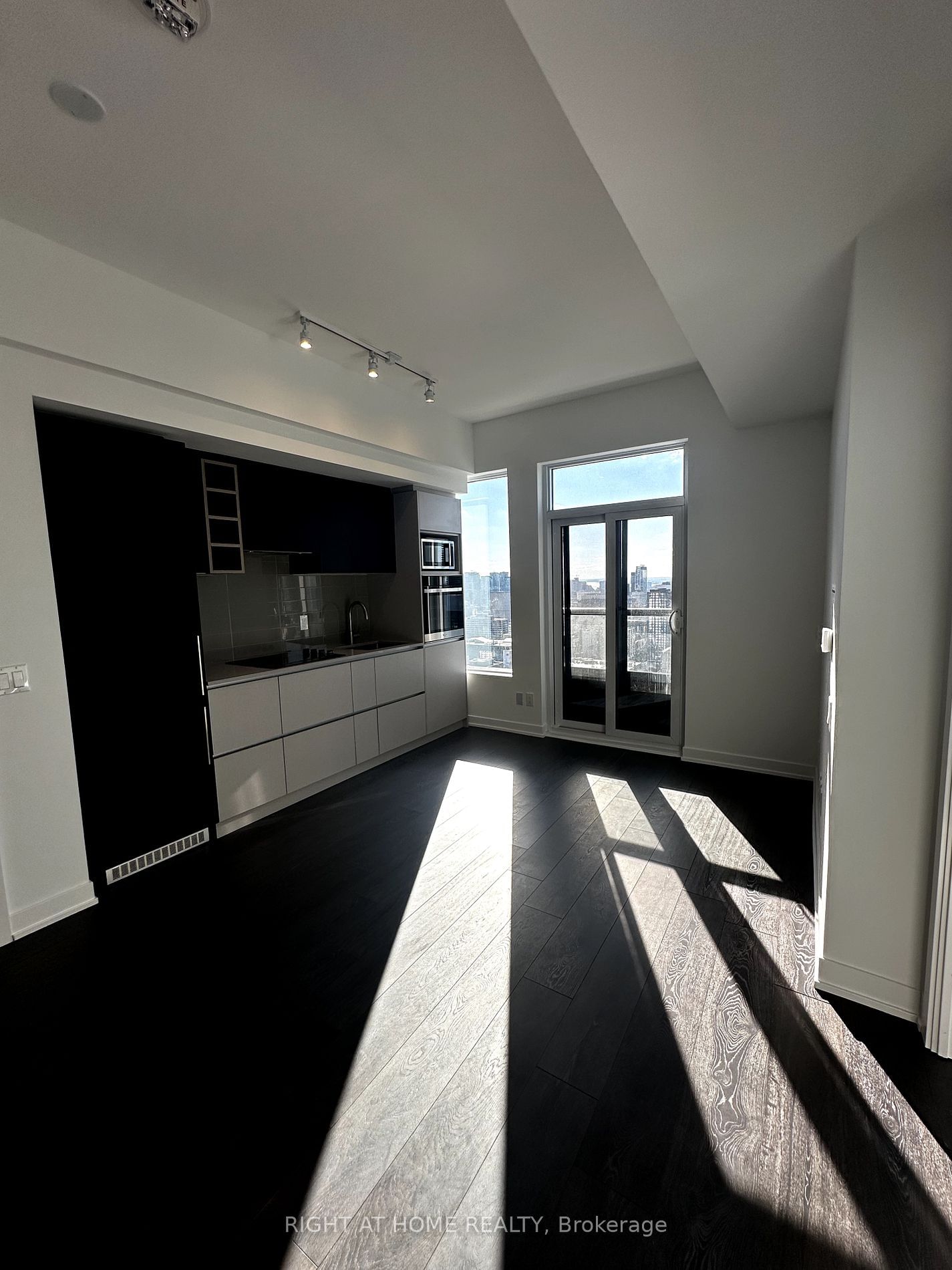 319 Jarvis St, unit 4505 for rent