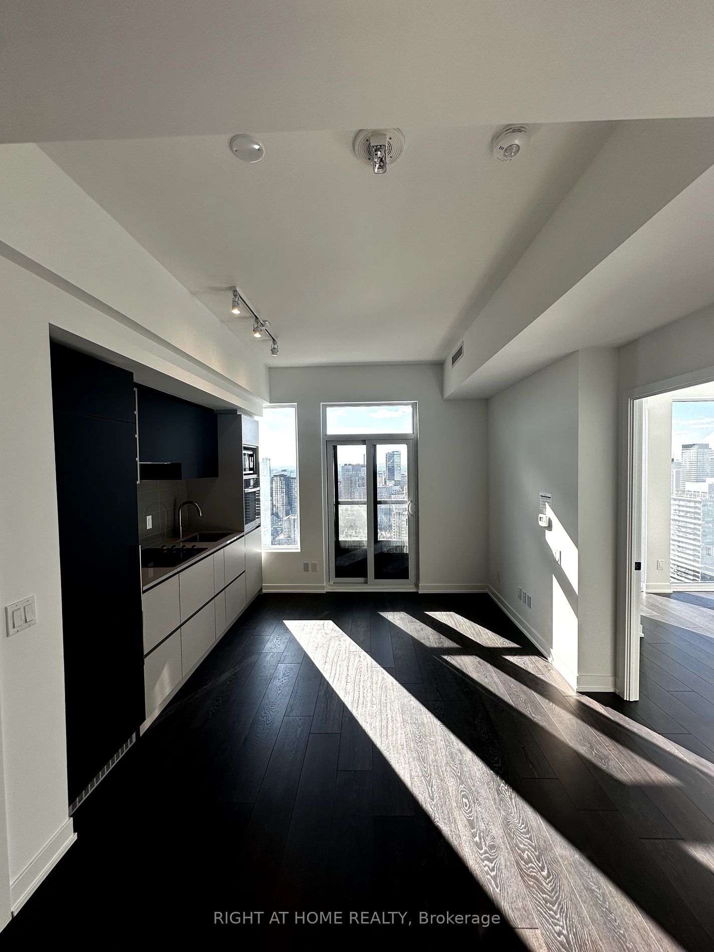 319 Jarvis St, unit 4505 for rent