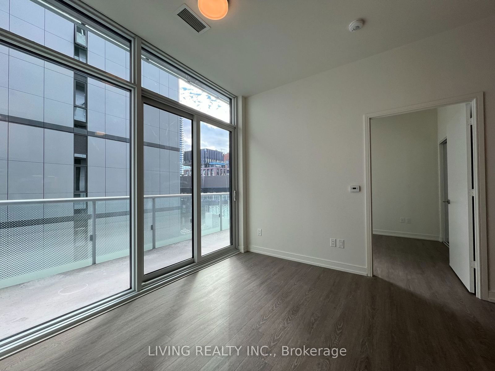 425 Front St E, unit 615 for rent