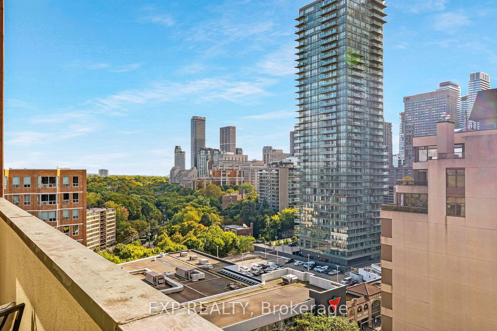 914 Yonge St, unit 1106 for sale