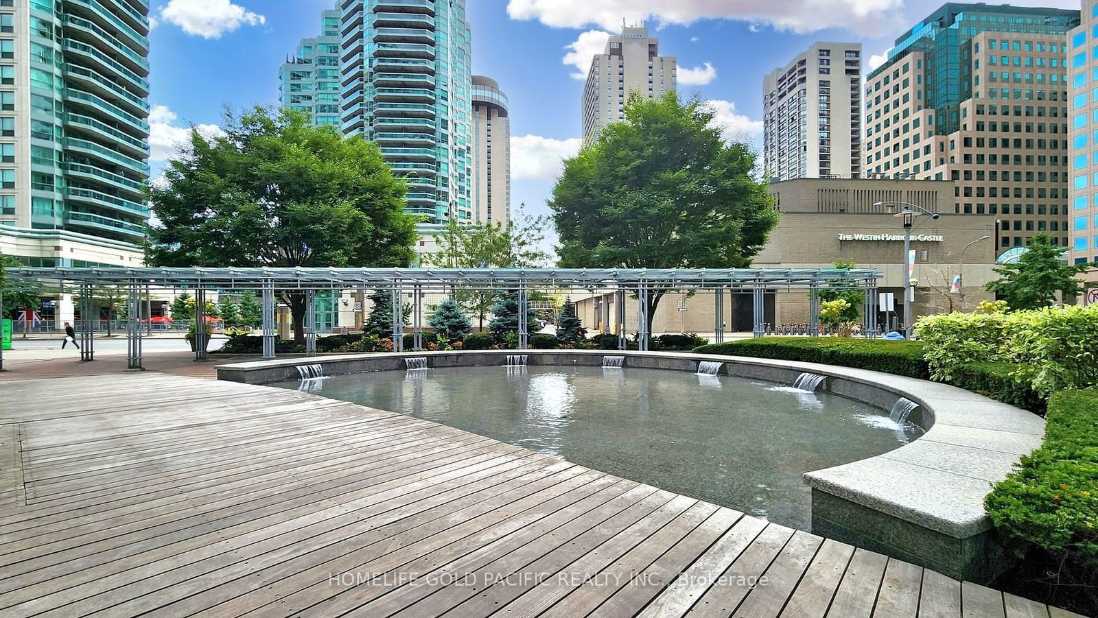 33 Bay St, unit 1812 for sale