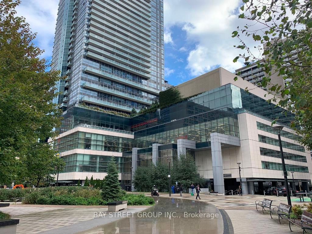 386 Yonge St, unit 1119 for rent