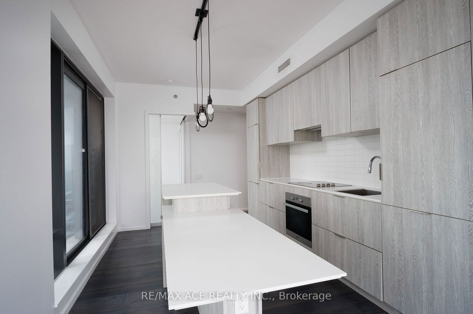 5 St Joseph St, unit 3010 for rent