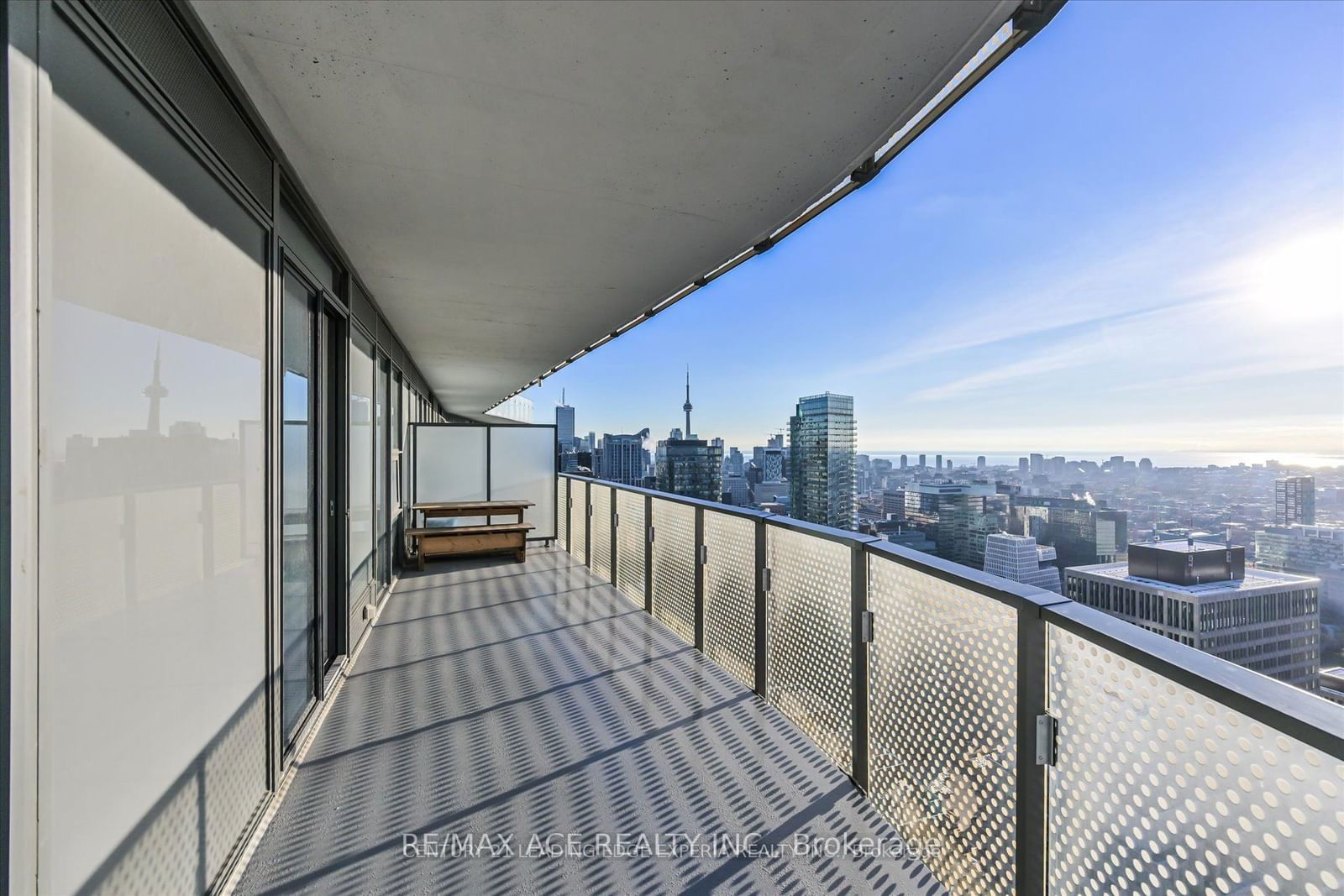 11 Wellesley St, unit 3708 for rent