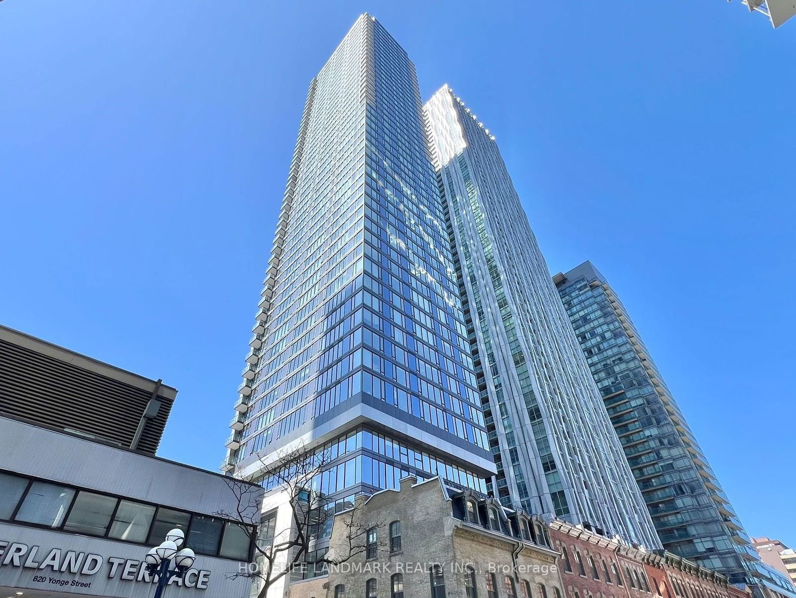 8 Cumberland St, unit 4302 for rent